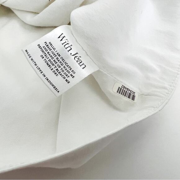 With Jéan Louie Top in White | Size S - Picture 12 of 12
